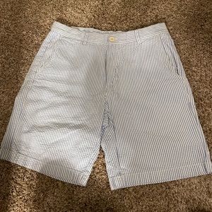 Vineyard Vines seersucker shorts